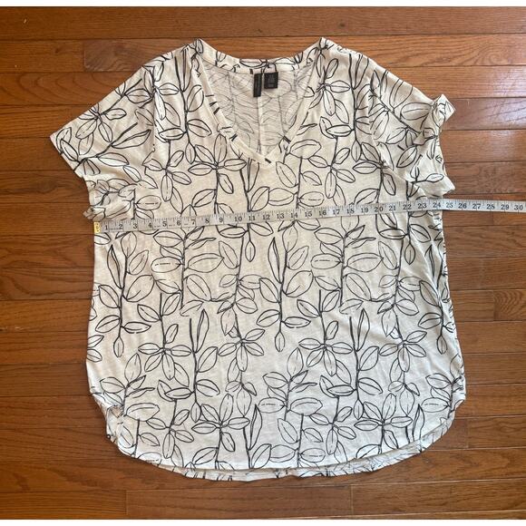 Cynthia Rowley 2X White and Black Floral 100% Cotton V Neck T shirt - Picture 3 of 8